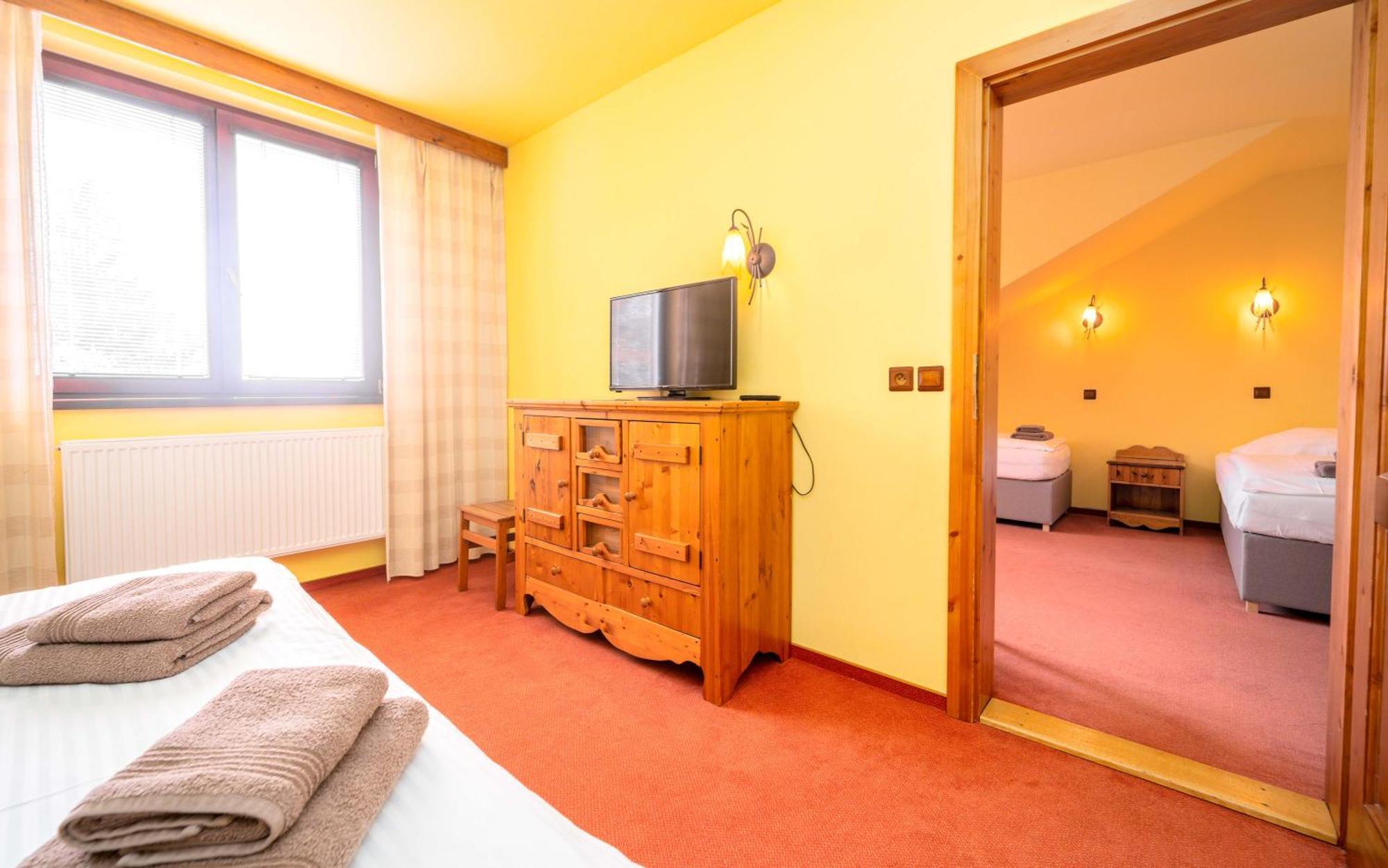 Hotel Ondras Z Beskyd Ostravice Εξωτερικό φωτογραφία